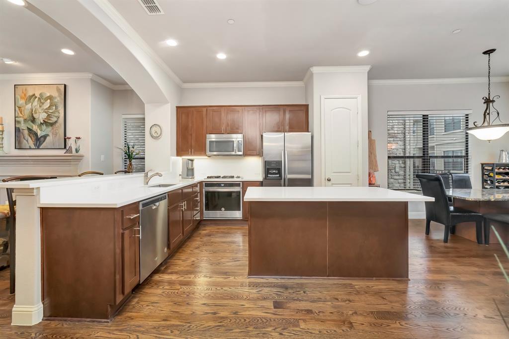 Town Homes At Legacy Town Center Ph Two - Residential