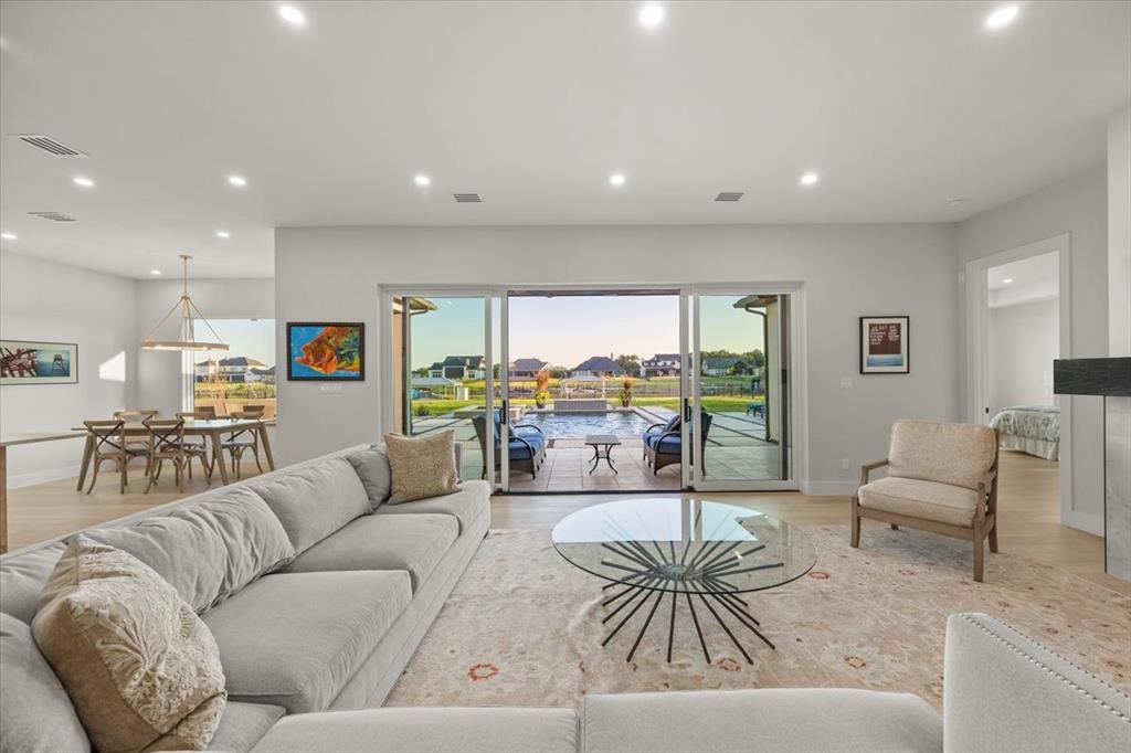 Laguna Bay - Residential