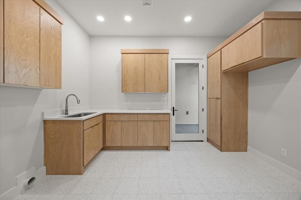 Laguna Bay - Residential