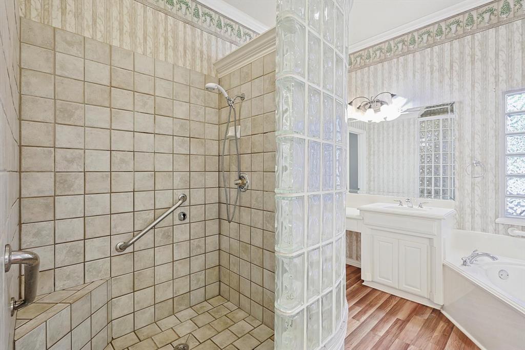 Lake Country Estates Add - Residential