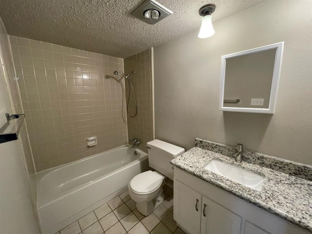WOODFIELD ADDITION (ARLINGTON) - Residential Lease