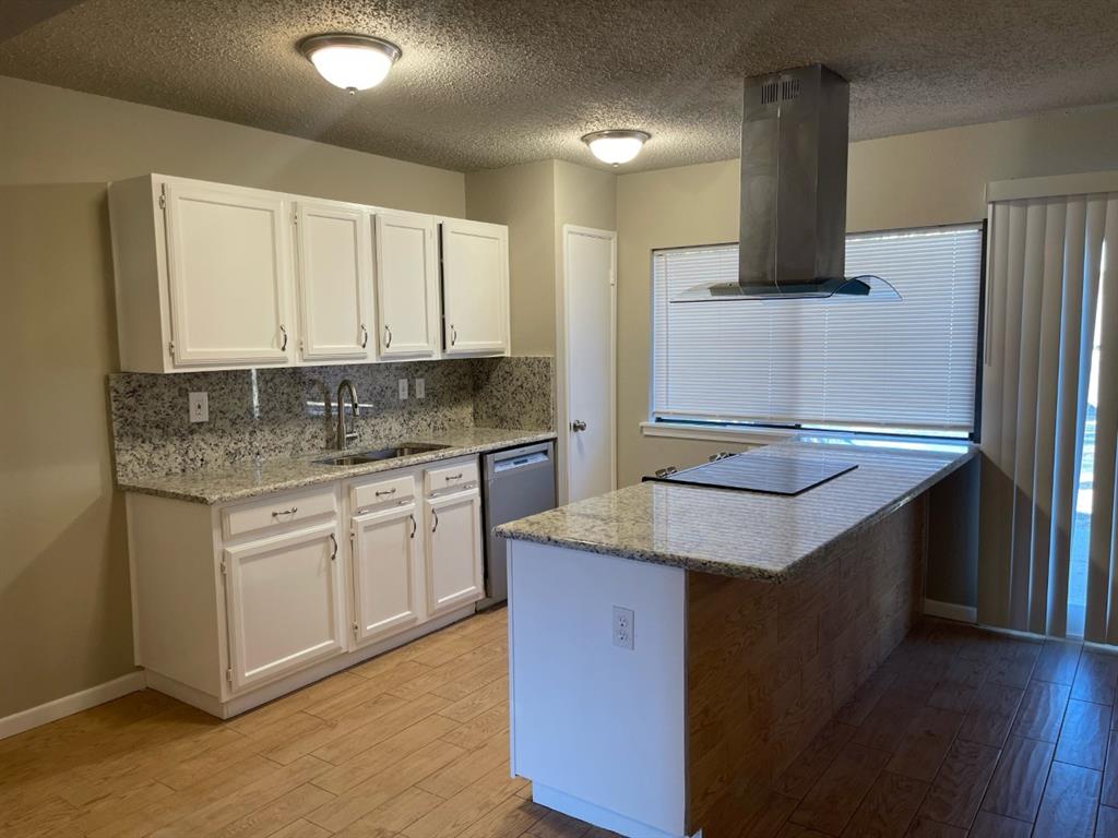 WOODFIELD ADDITION (ARLINGTON) - Residential Lease