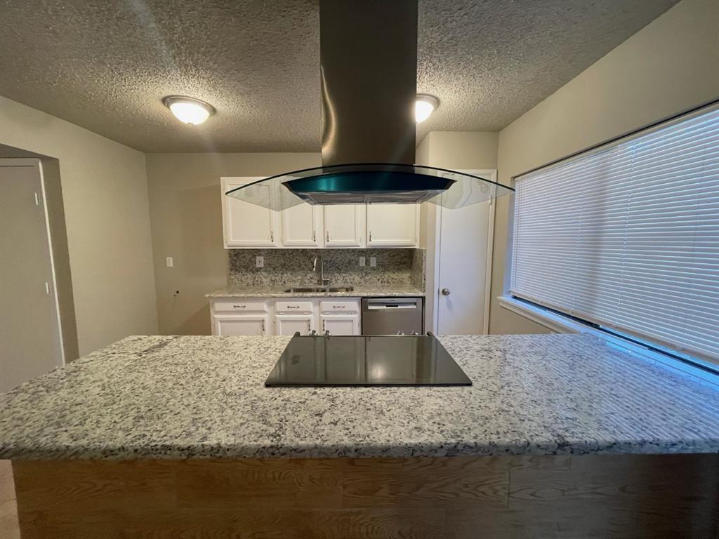 WOODFIELD ADDITION (ARLINGTON) - Residential Lease