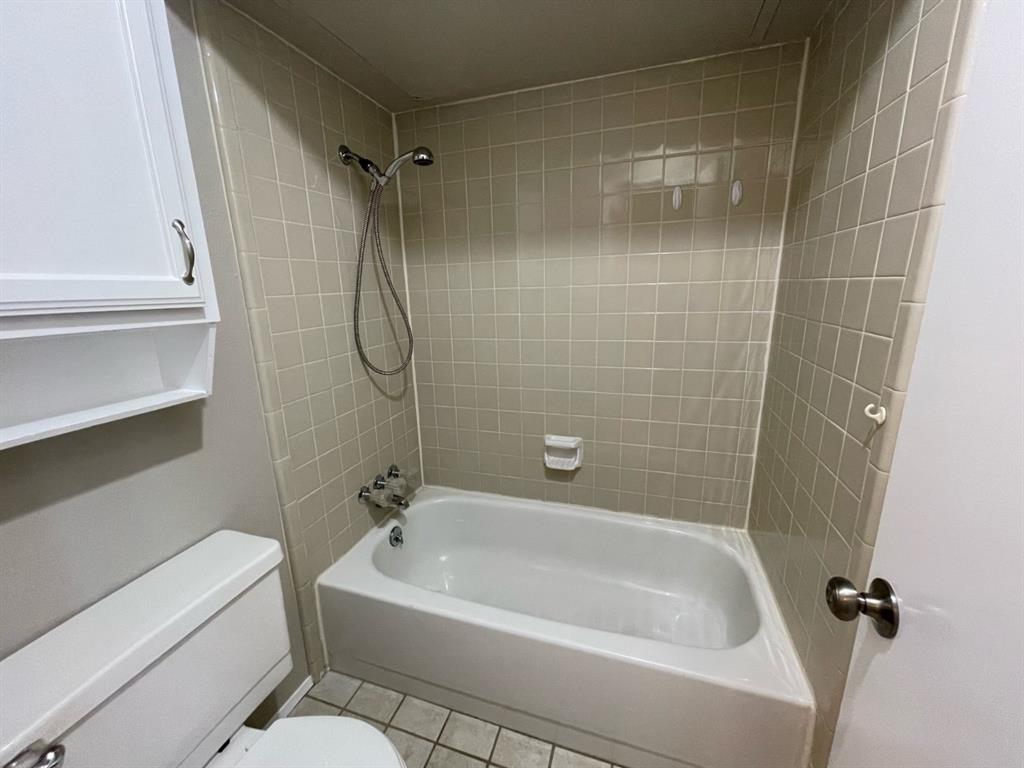 WOODFIELD ADDITION (ARLINGTON) - Residential Lease