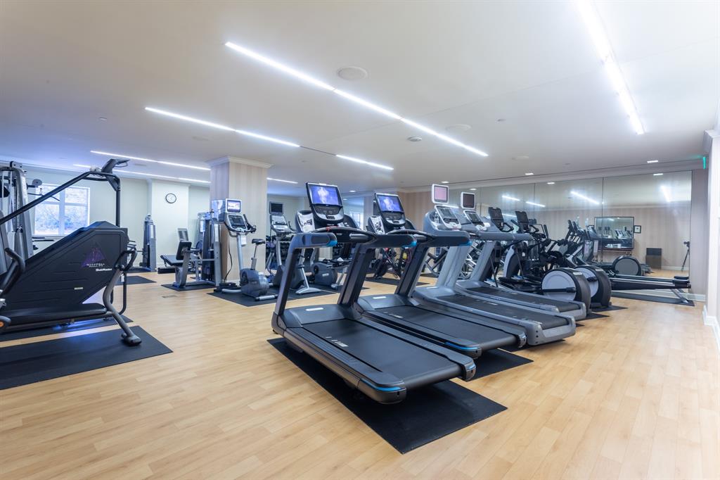 Ritz-Carlton Residences - Residential