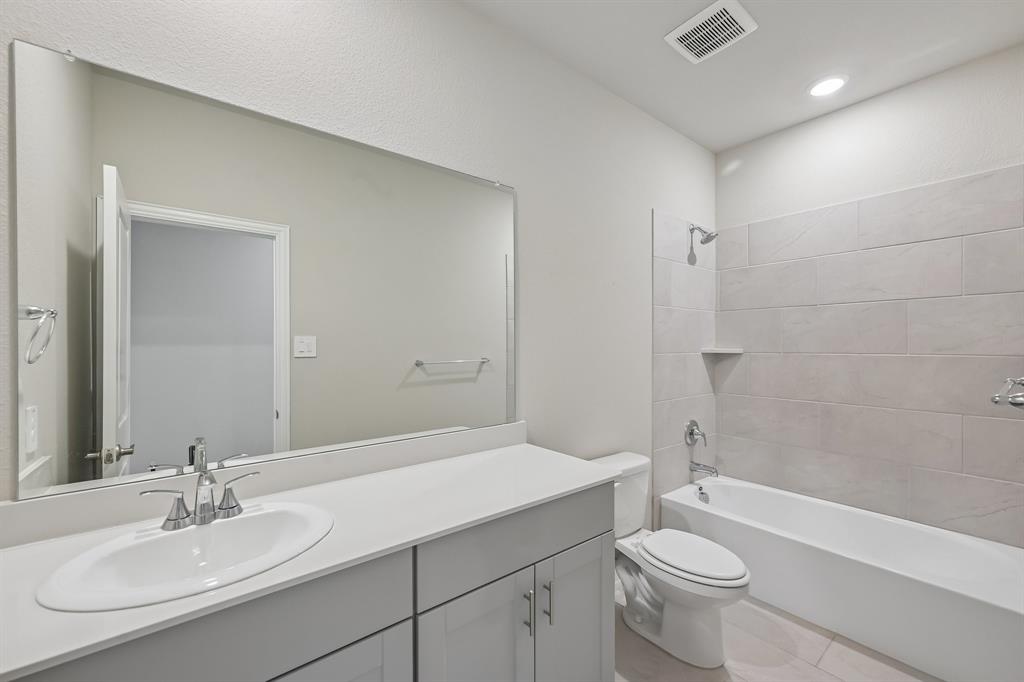 Lakehaven Ph 4 - Residential