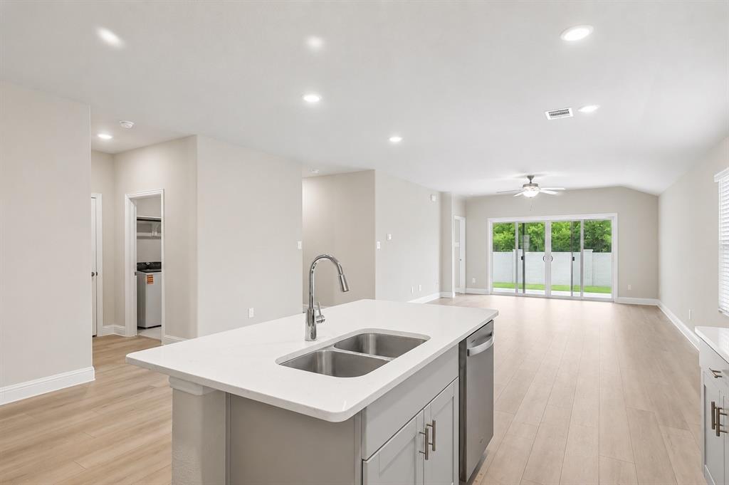 Lakehaven Ph 4 - Residential