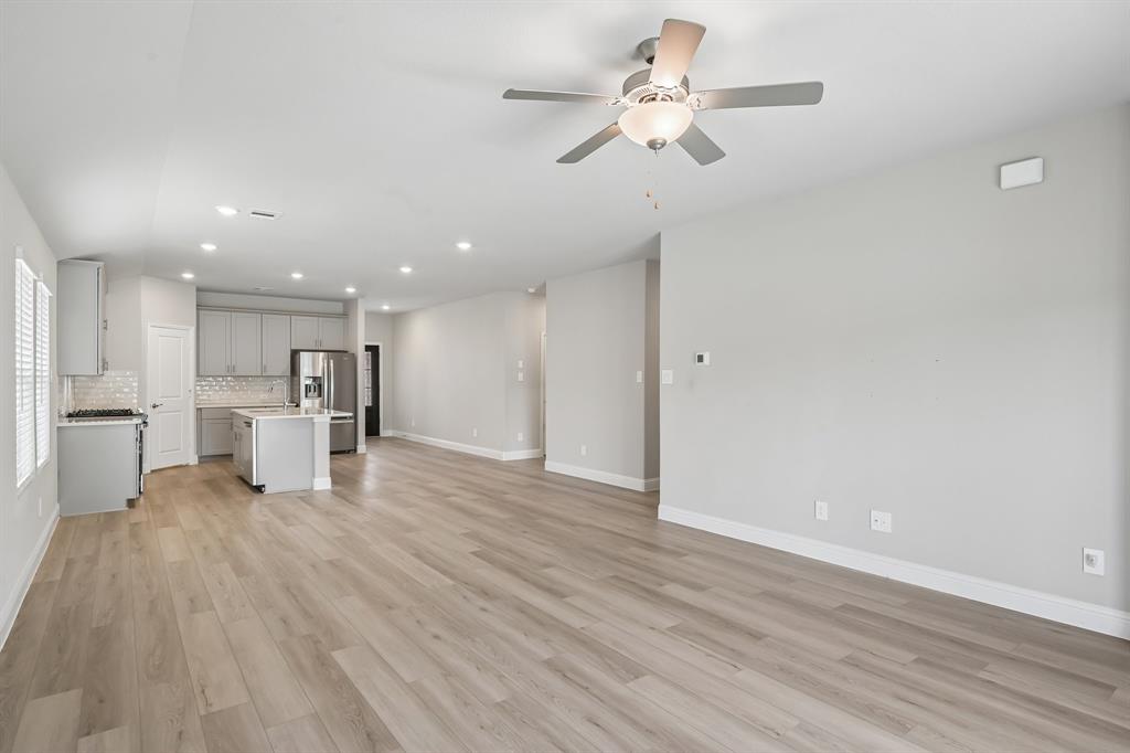 Lakehaven Ph 4 - Residential