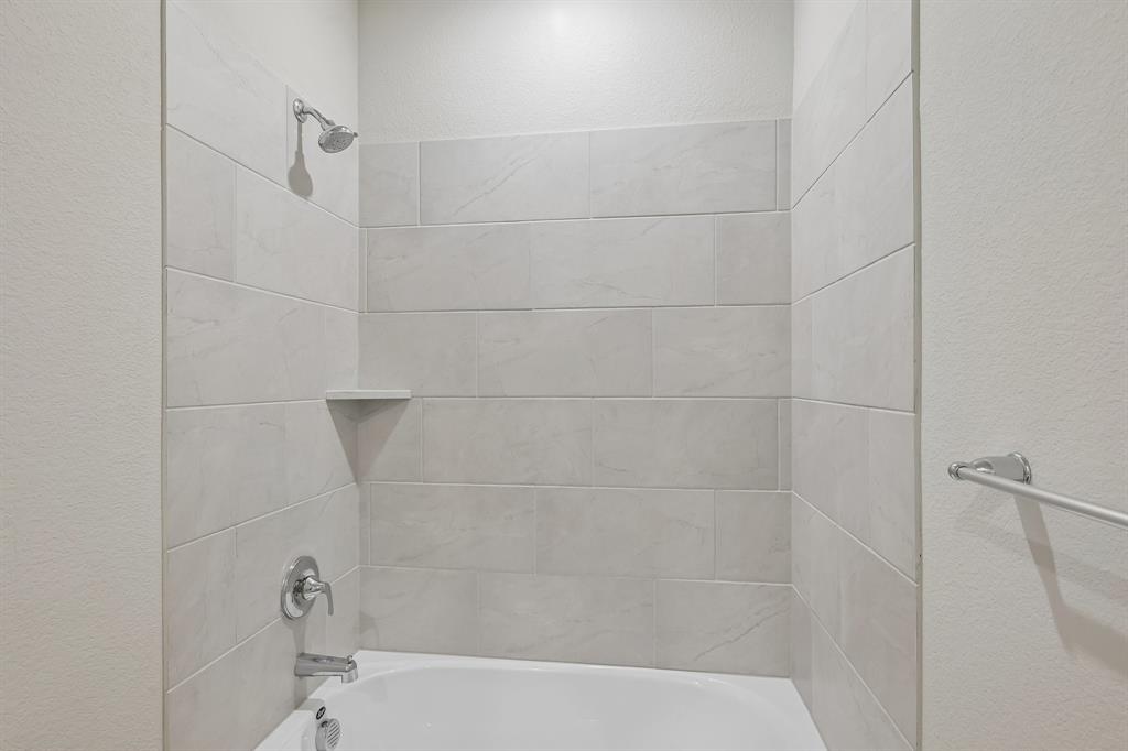 Lakehaven Ph 4 - Residential