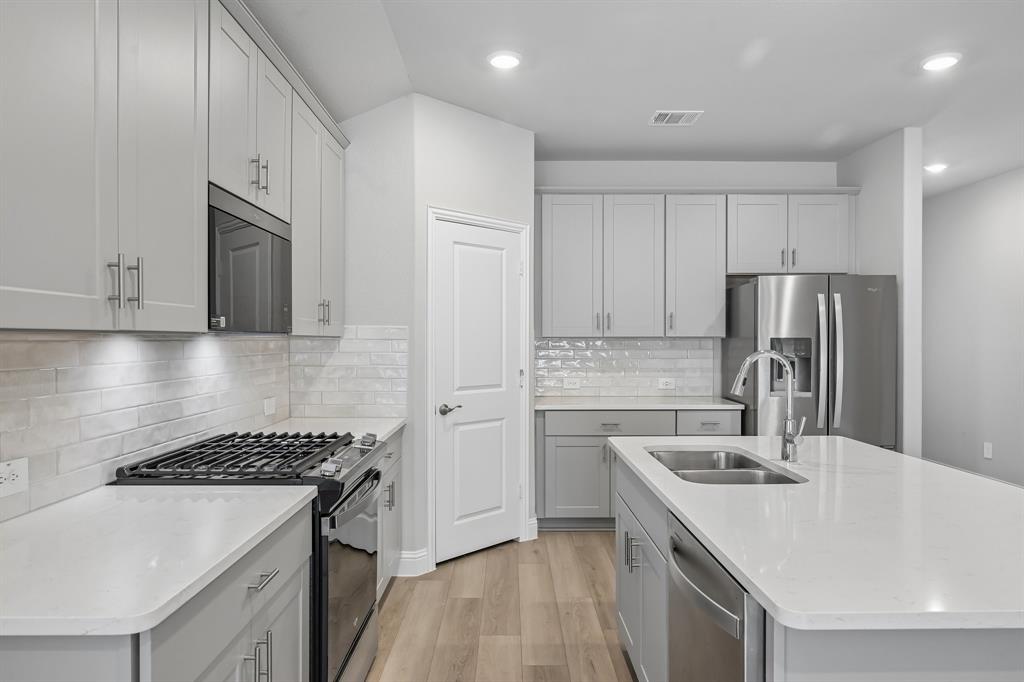 Lakehaven Ph 4 - Residential