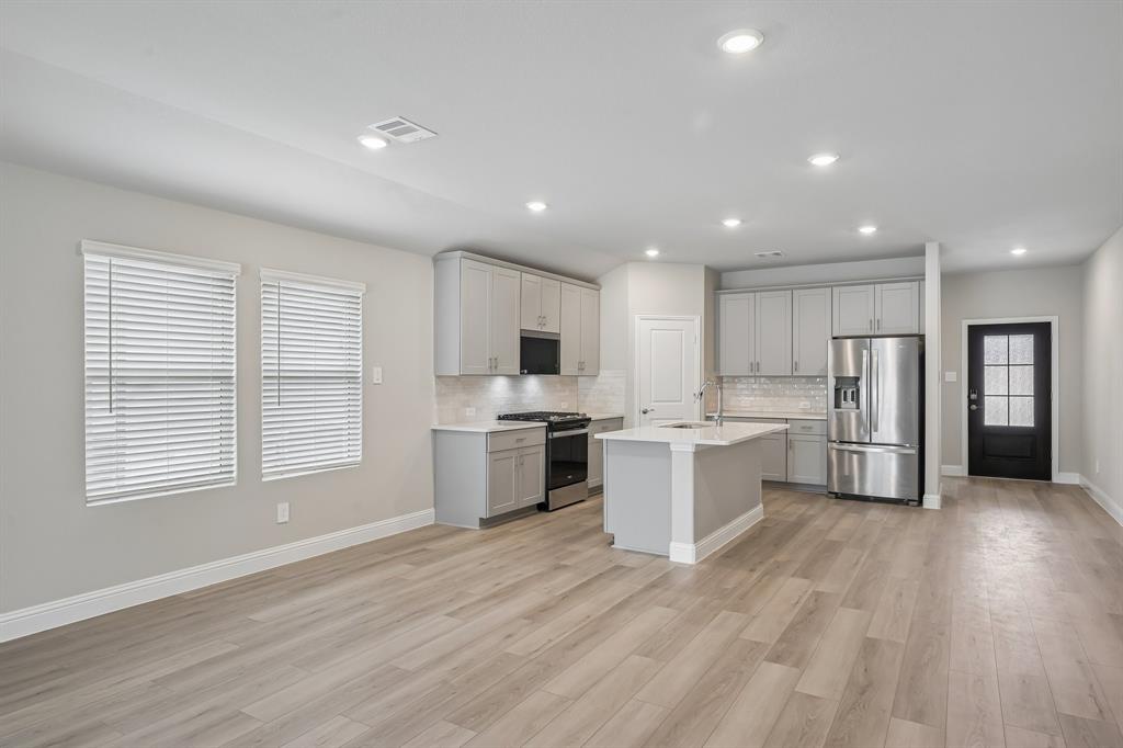 Lakehaven Ph 4 - Residential