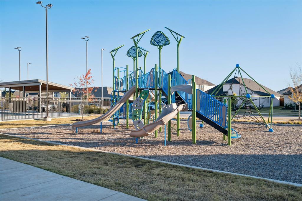 Lakehaven Ph 4 - Residential