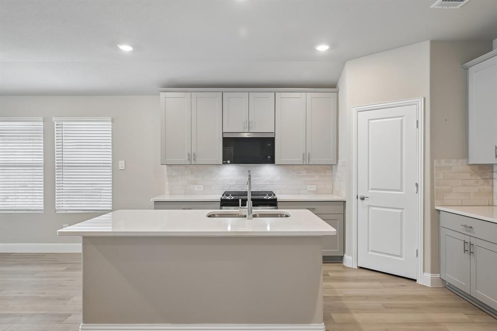 Lakehaven Ph 4 - Residential