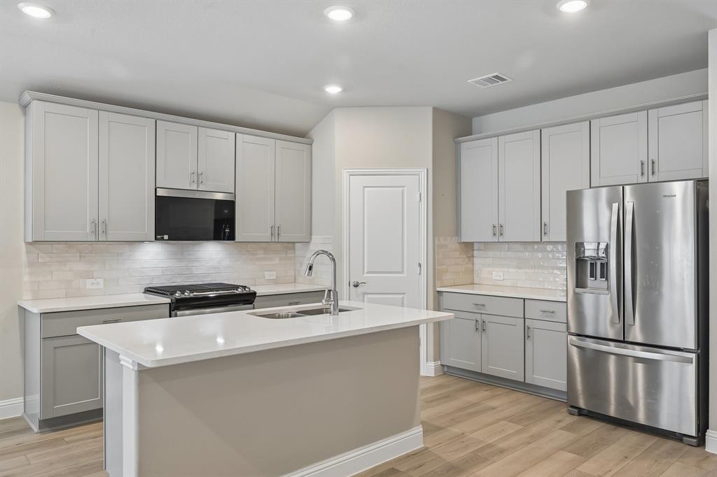 Lakehaven Ph 4 - Residential