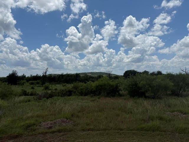 The Hills - Land