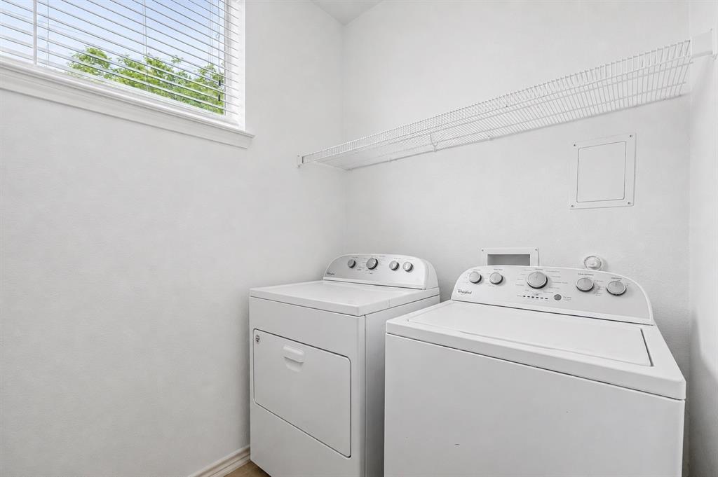 CHARLESTON SQUARE CONDOS - Residential