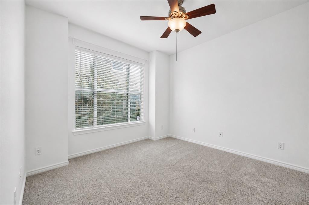 CHARLESTON SQUARE CONDOS - Residential