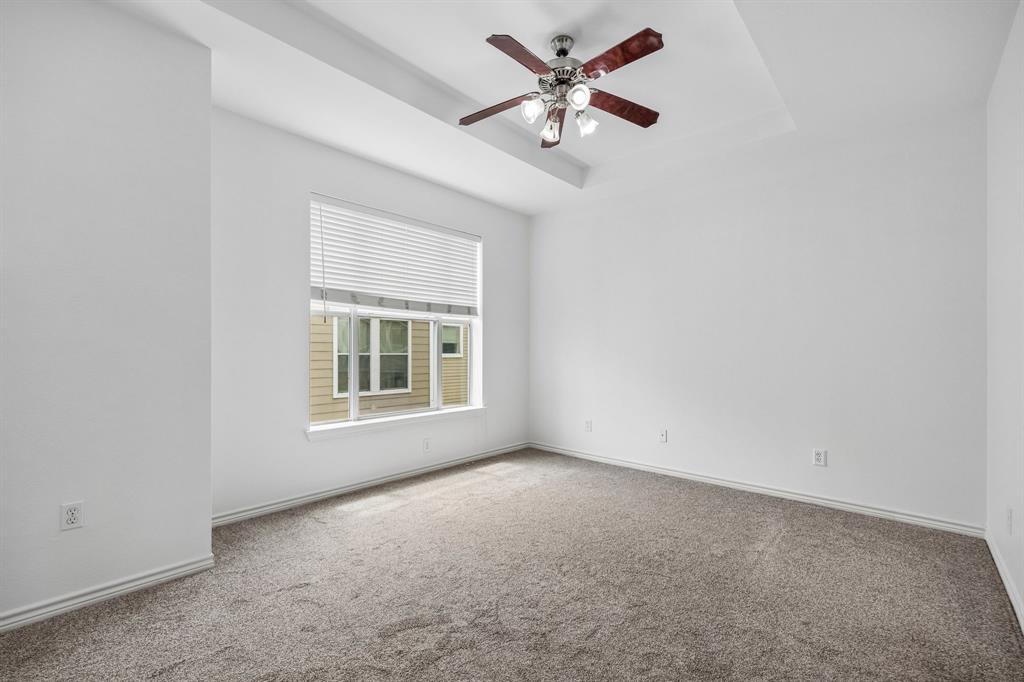 CHARLESTON SQUARE CONDOS - Residential