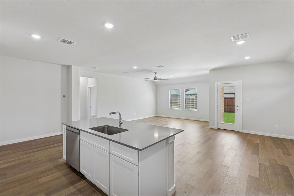 Lakehaven - Residential