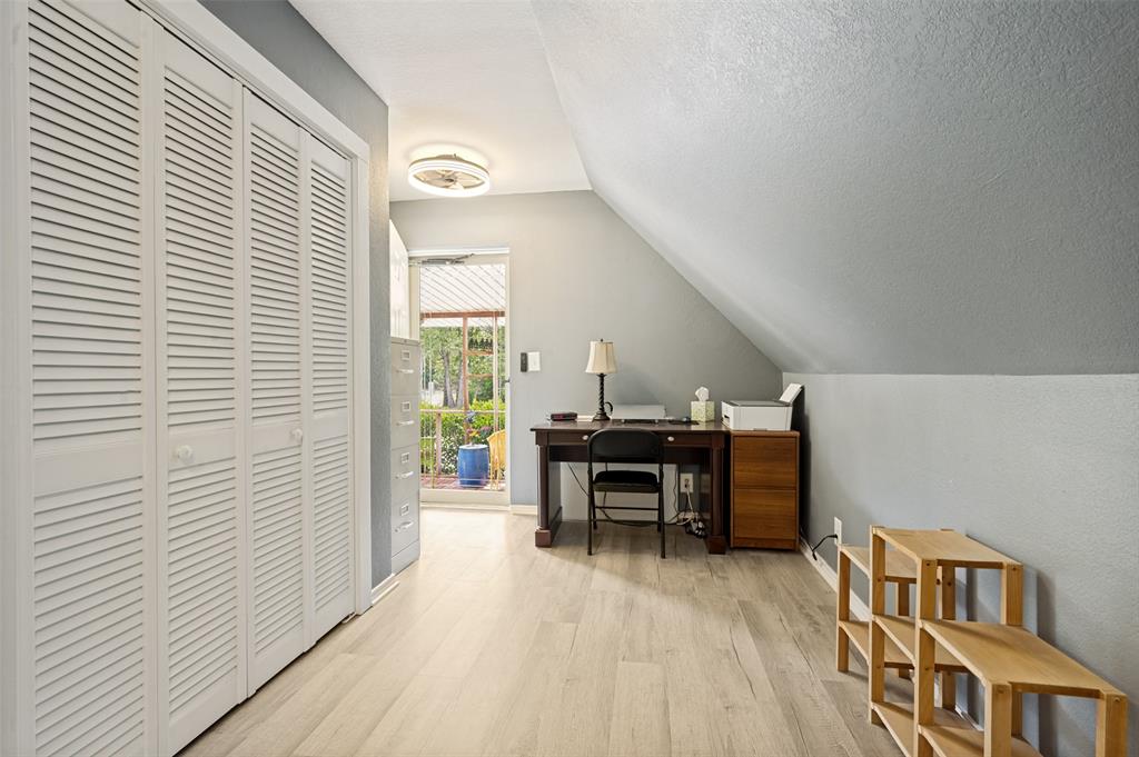 A1460 A1137 - Residential
