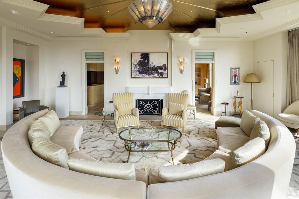 Mansion Residence - Residential