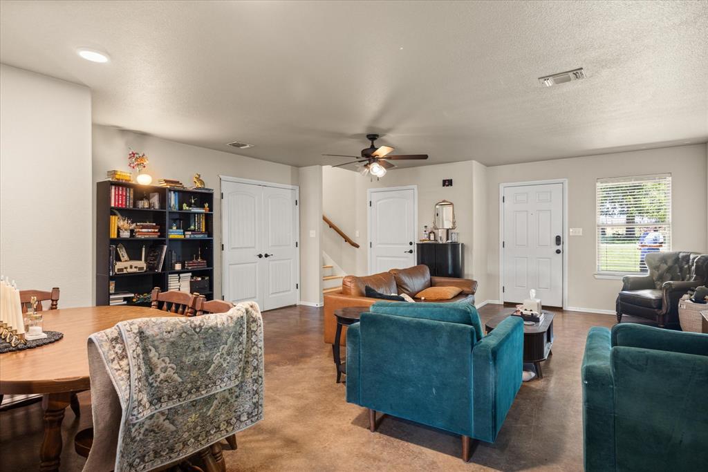 Tolar - Residential