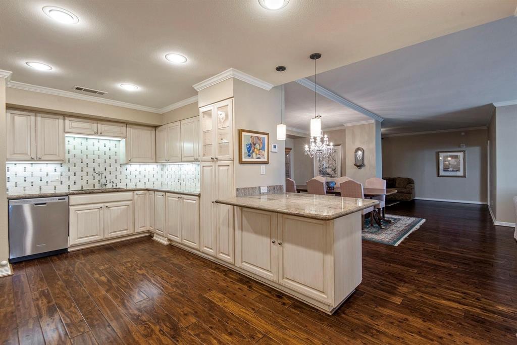 Bonaventure Condo - Residential