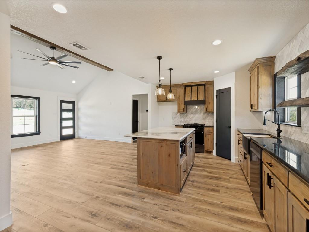 Ranches Rolling Hills Ph 4 - Residential