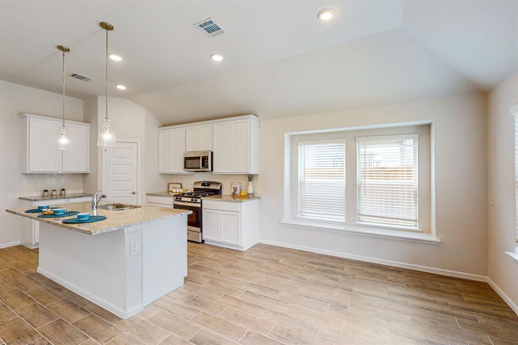 Sutton Fields Ph 3d - Residential Lease