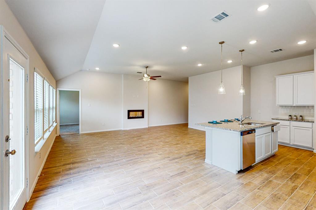 Sutton Fields Ph 3d - Residential Lease