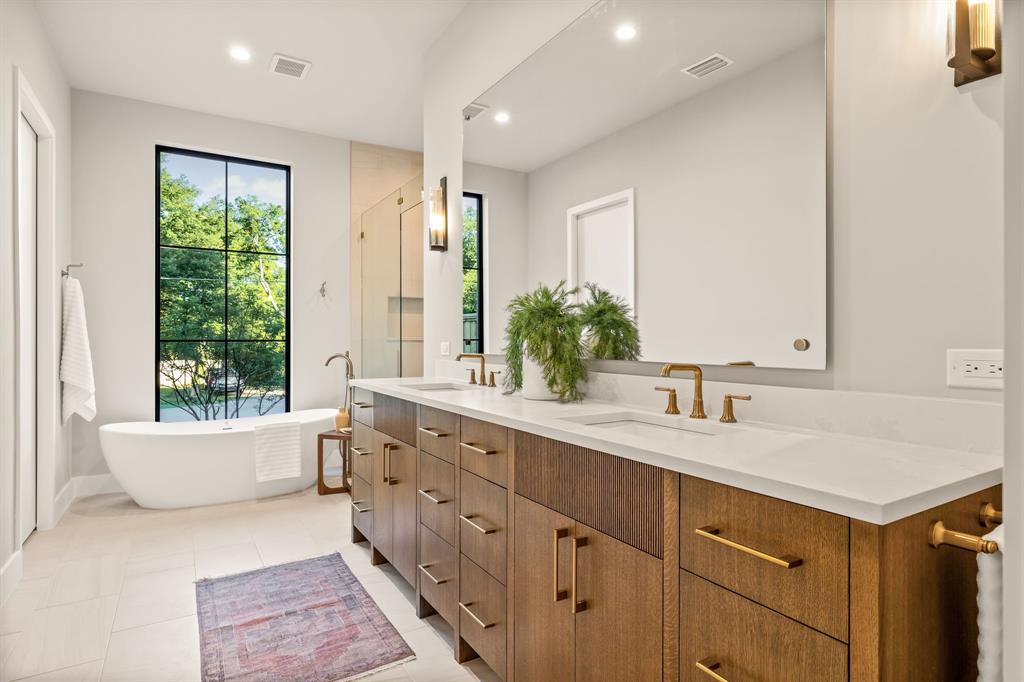 Casa Linda Estates - Residential