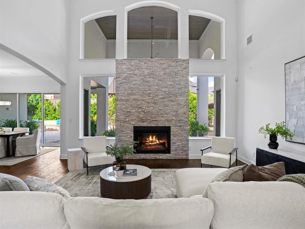 Latera Ph Three - Residential