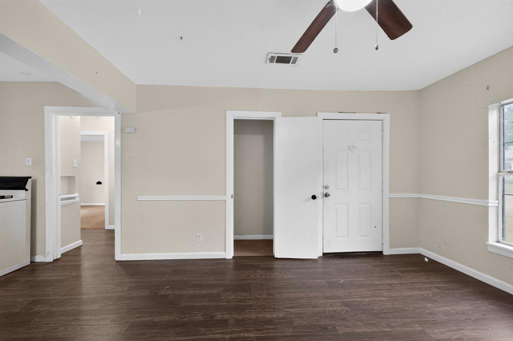 Deerpath Village 04 - Residential