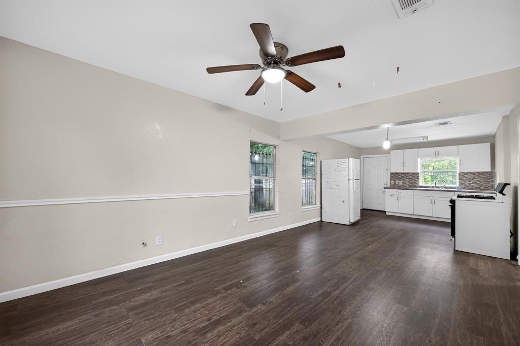 Deerpath Village 04 - Residential