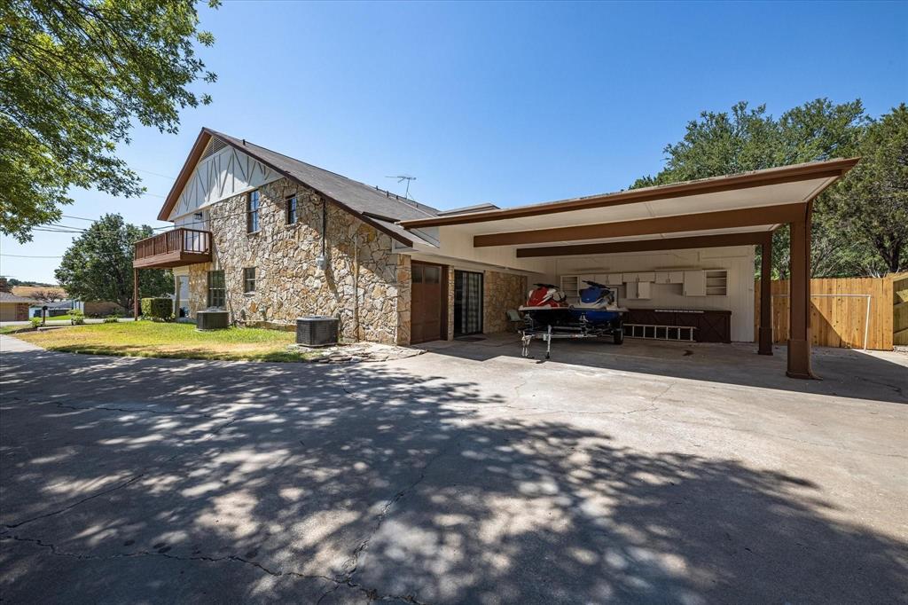Decordova Bend Estate - Residential