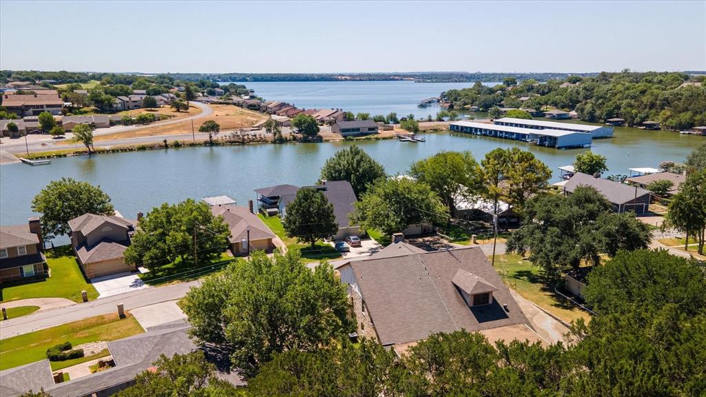 Decordova Bend Estate - Residential