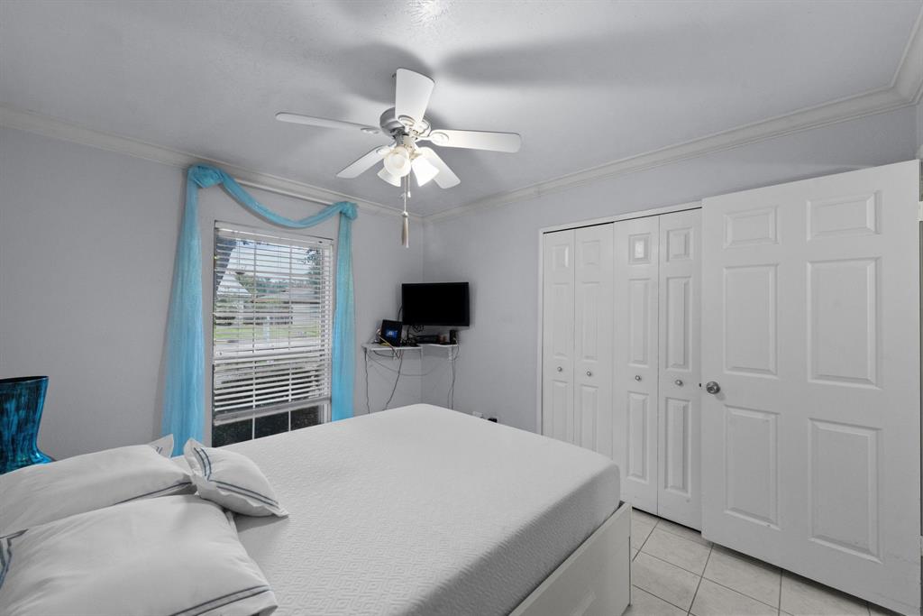 Lake Park Village 01 - Residential