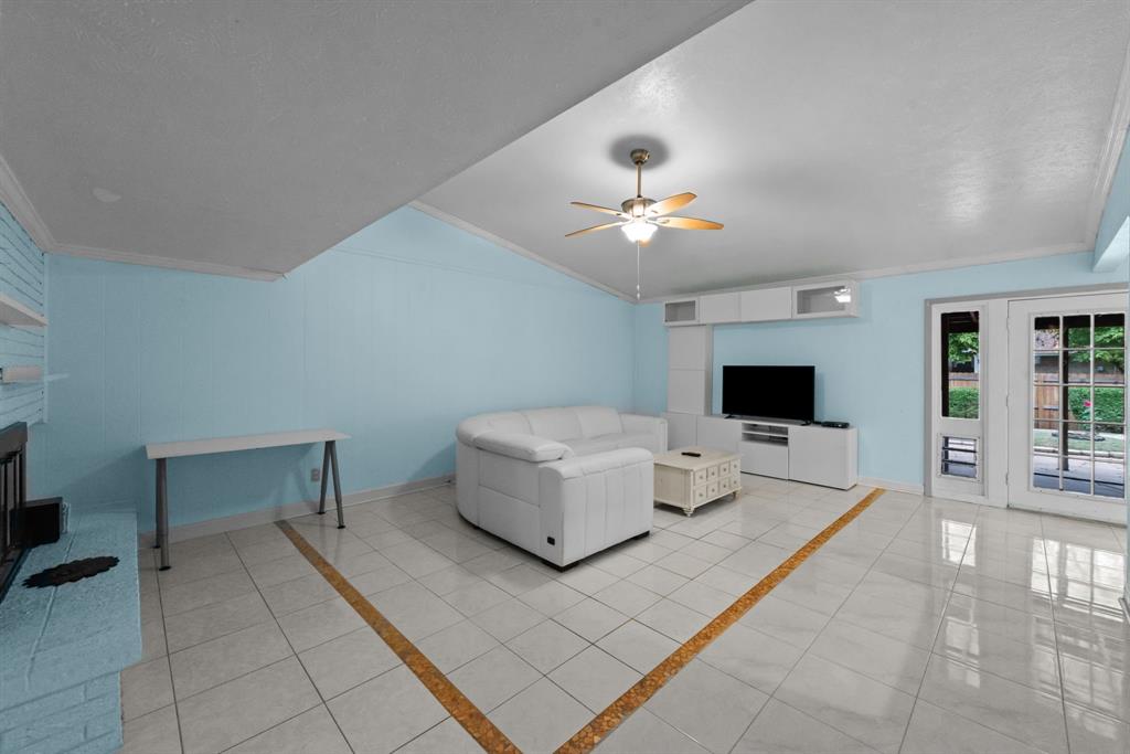 Lake Park Village 01 - Residential