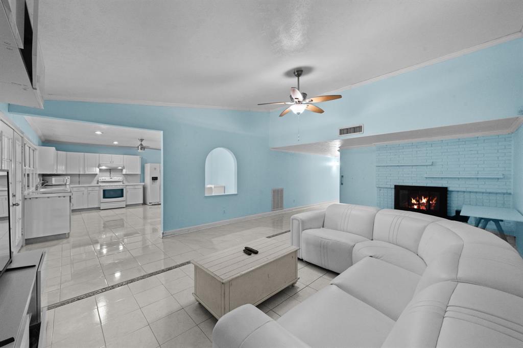 Lake Park Village 01 - Residential