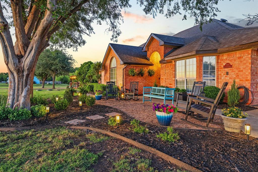 A0977 G ROBERTS - Residential