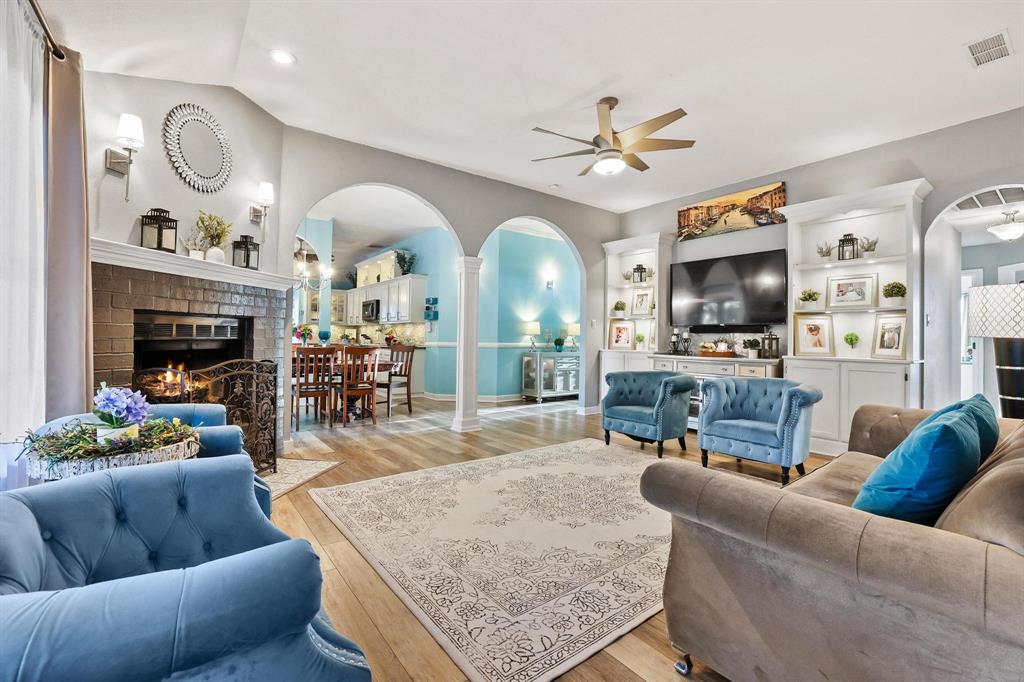 A0977 G ROBERTS - Residential