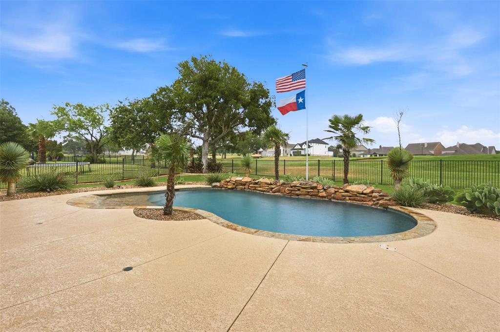 Resort On Eagle Mountain Lake - Residential