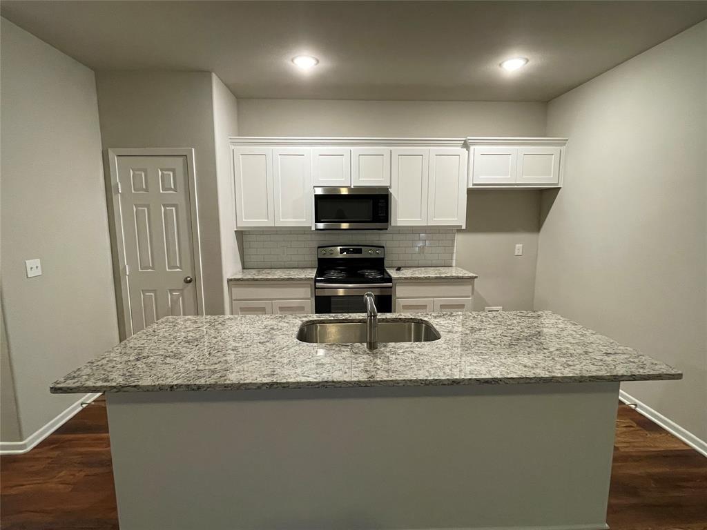 THE GROVE ADDITION - Residential Lease