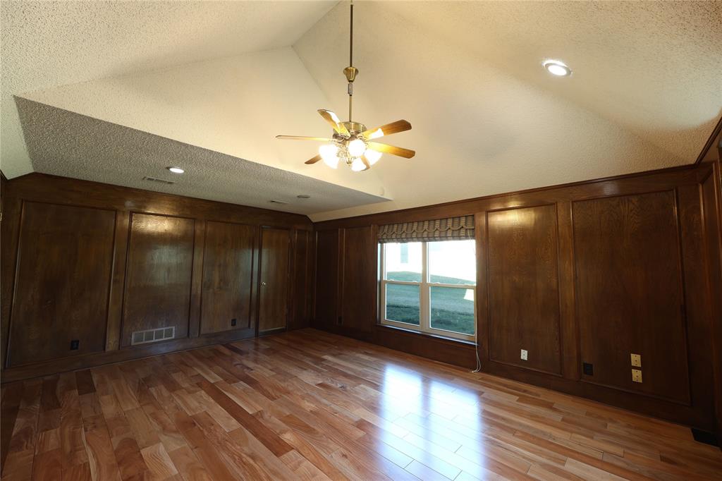 Hollywood Estate 1.6940 AC - Residential