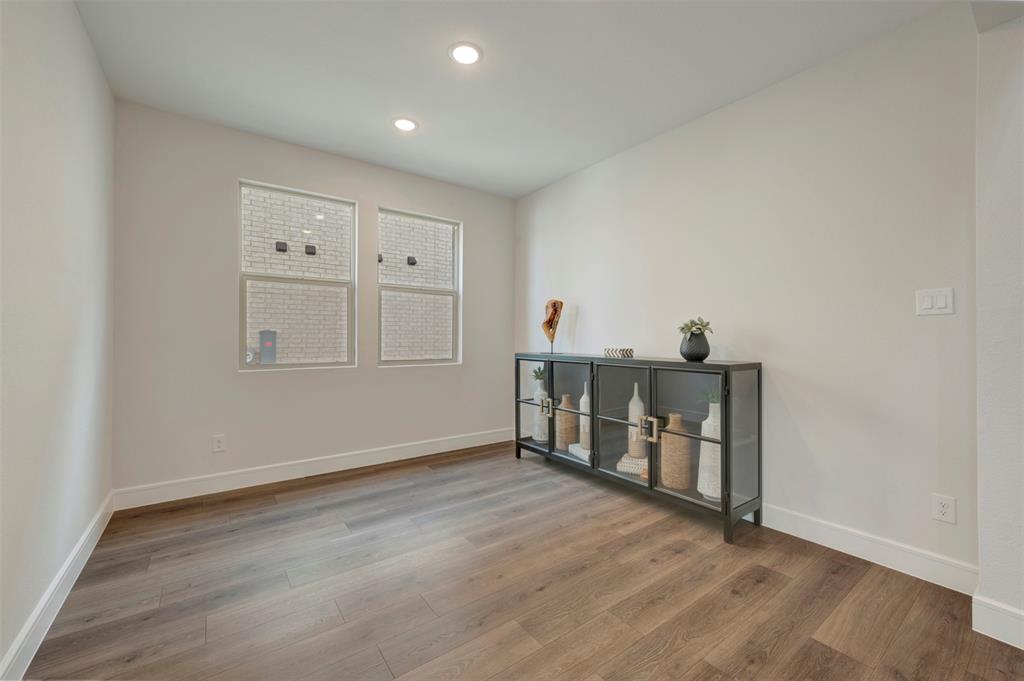Elevon - Residential