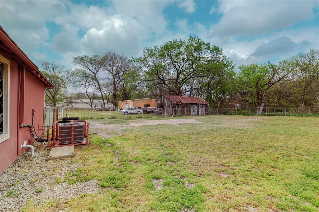 Corsicana - Commercial Sale