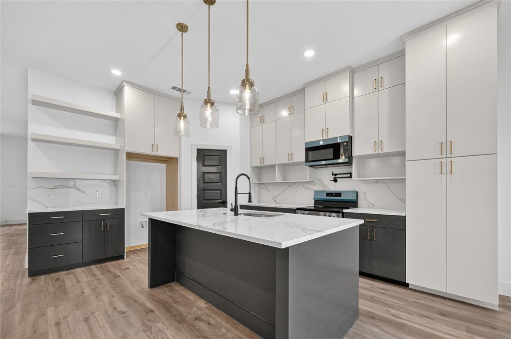 Oakland Place - Residential
