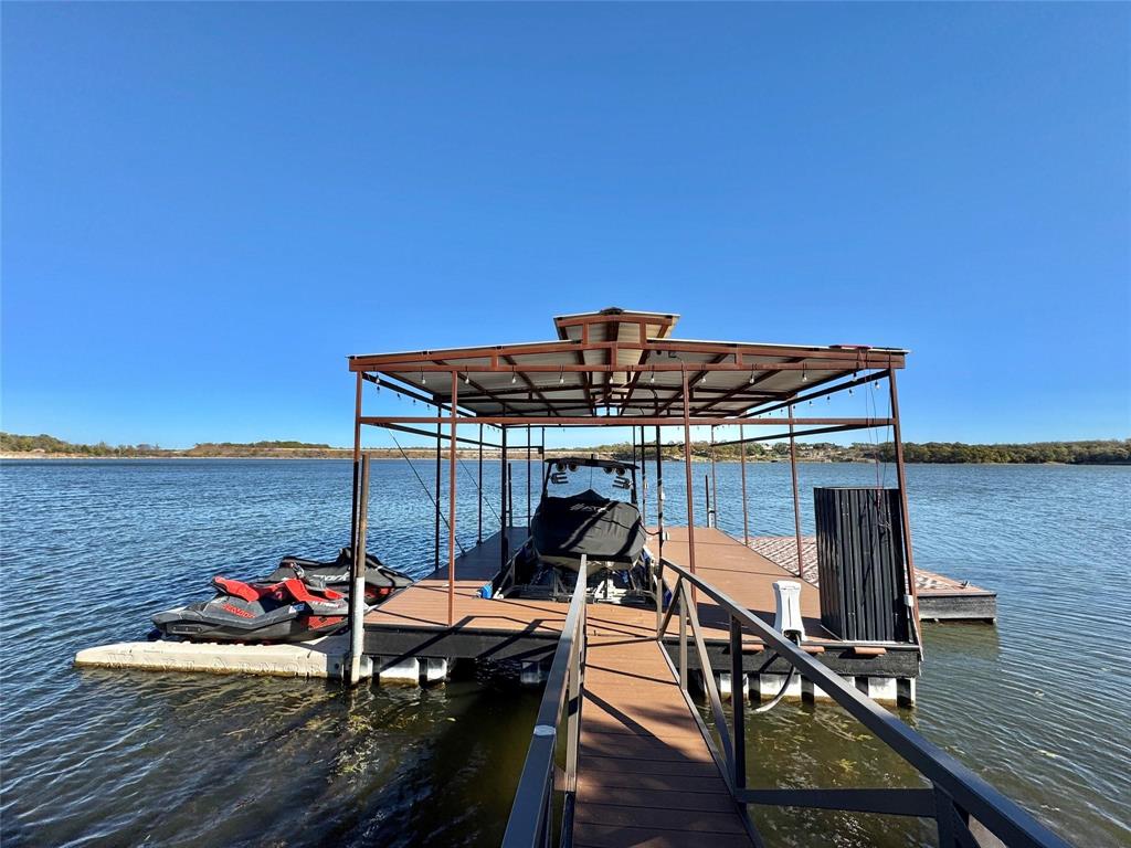 Moss Lake Estate - Residential