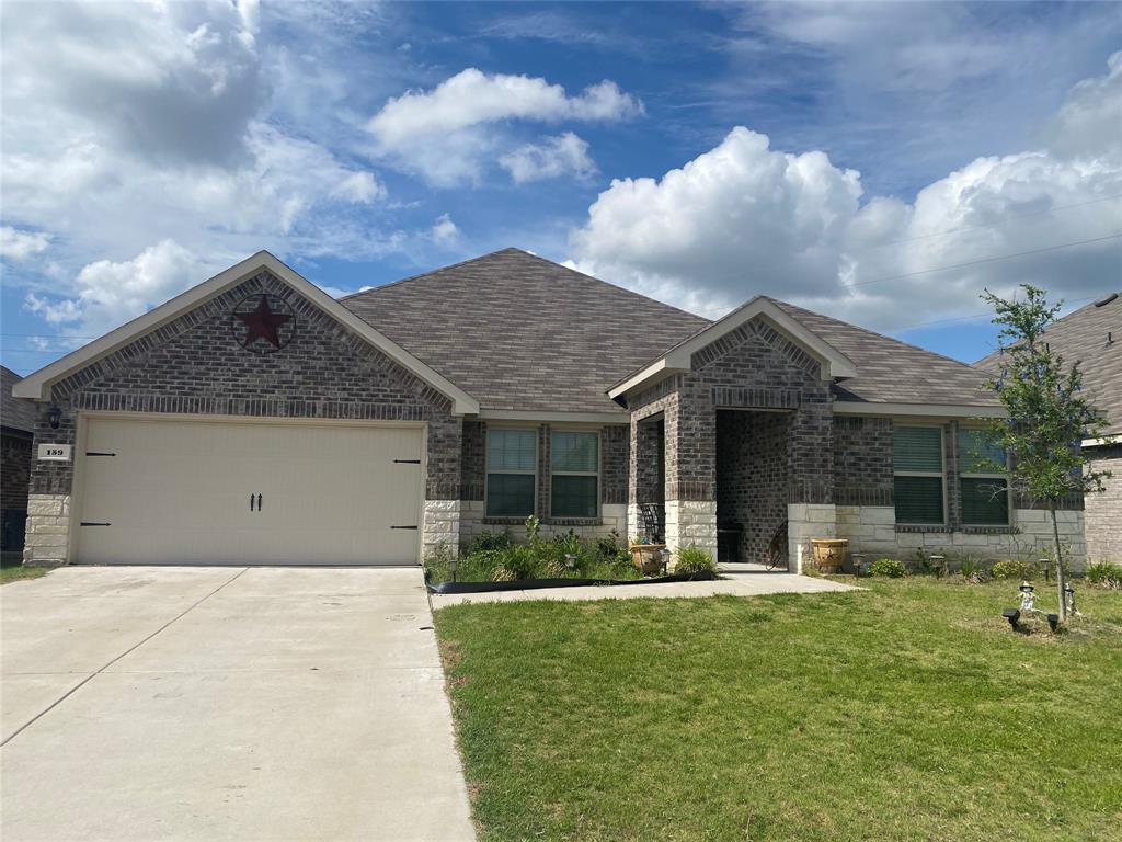 Very nice single story!  These house offers a oversized Four bedrooms, two full baths, with covered patio. the kitchen has a open concept with a island kitchen, Quartz counters throughout, LED lighting, full sprinkler system, professionally engineered post tension foundation, the huge back yard ready for this summer days with the family ,this house is located in  Stonehaven in Caddo  Mills, the perfect blend of country living and easy access to the big city, Caddo Mills ISD and near to mayor hwys and restaurants, don't let this one go by woun't last long.
