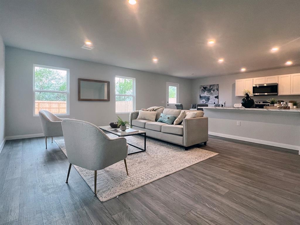 Treaty Oak - Residential